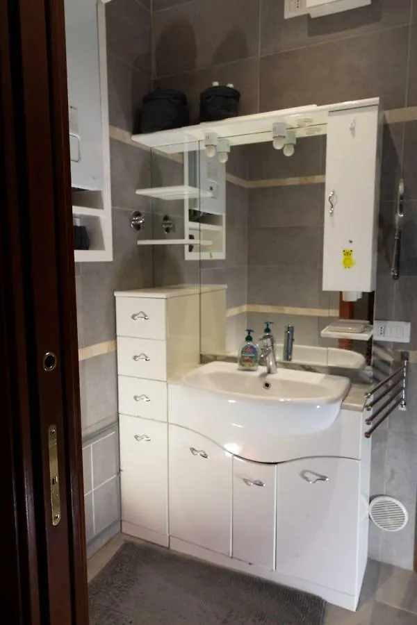 Green Corner Apartment In Florence City