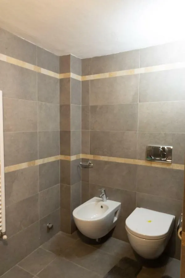 Green Corner Apartment In Florence City Italy