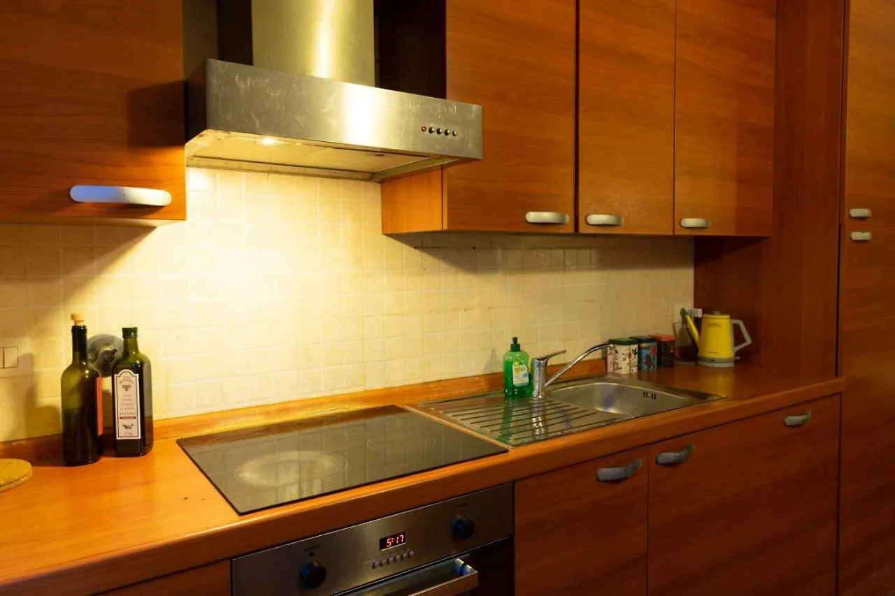 Green Corner Apartment In Florence City Italy